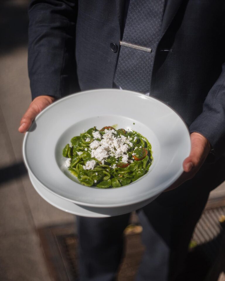 Belforno Yo con Movil 17