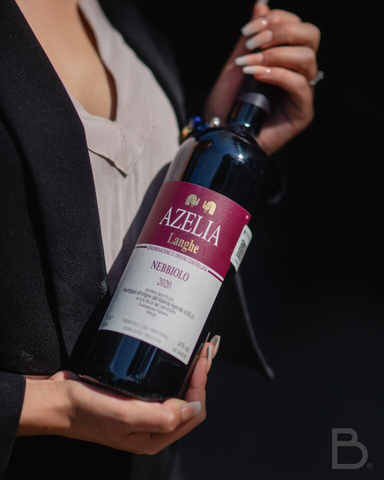 Belforno Yo con Movil 3